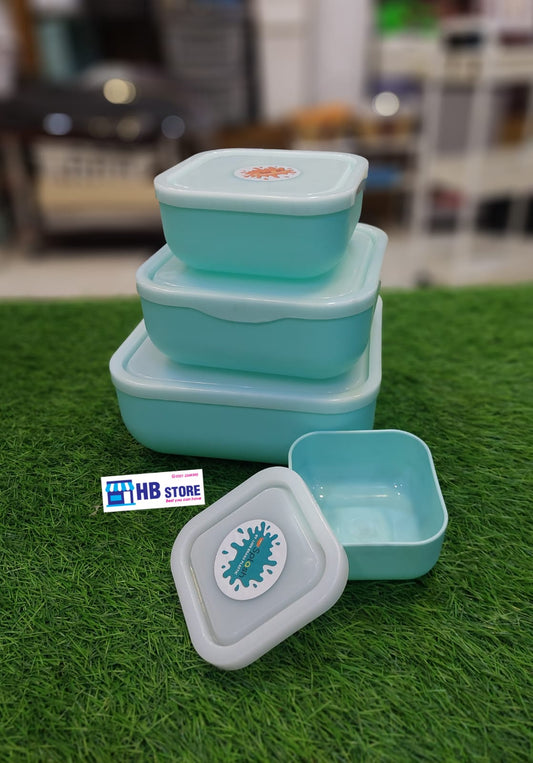 4-piece square plastic bowl set, also referred to as a "Splash Bowl Set" or "Quadro Bowl Set".
